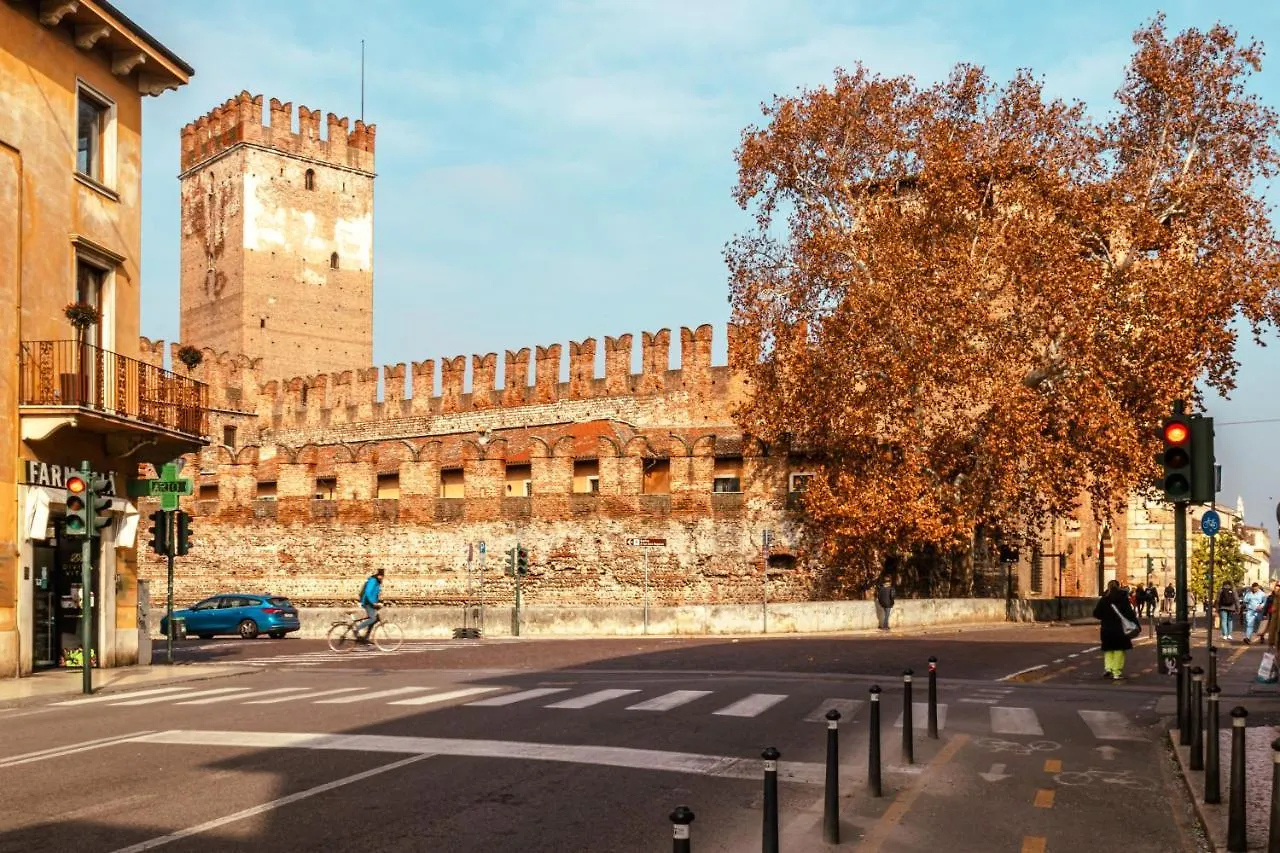 Porta Palio Luxury Apartment Верона
